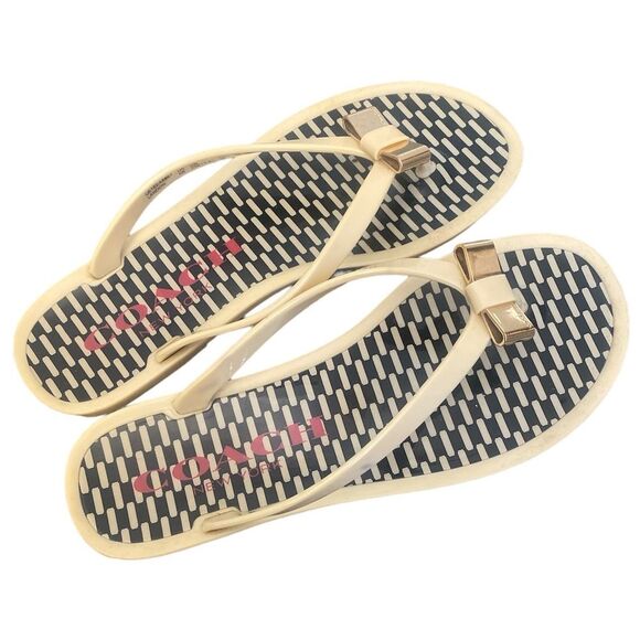COACH NewYork Landon Beige Thong Jelly Flip Flops Sandals w/GoldTone Bow Size 6B - Picture 2 of 4